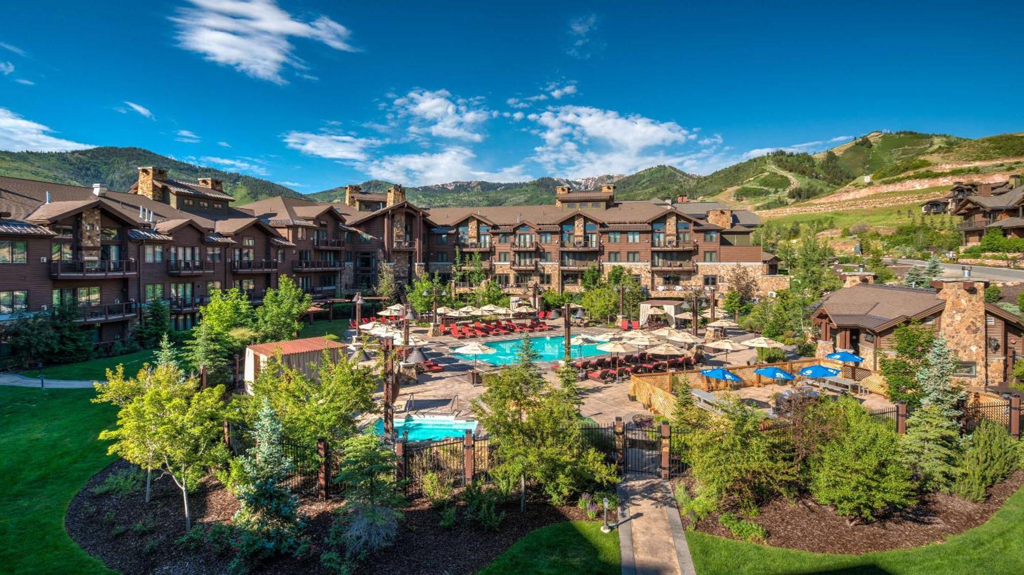 Waldorf Astoria Park Resort 5*